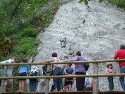 Le rocher de Sarp - escalade en Barousse.jps