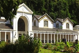 Les Thermes Chambert Luchon.jpg